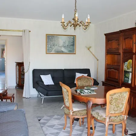 Le Phenicia Apartment