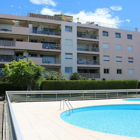 Le Phenicia Apartment